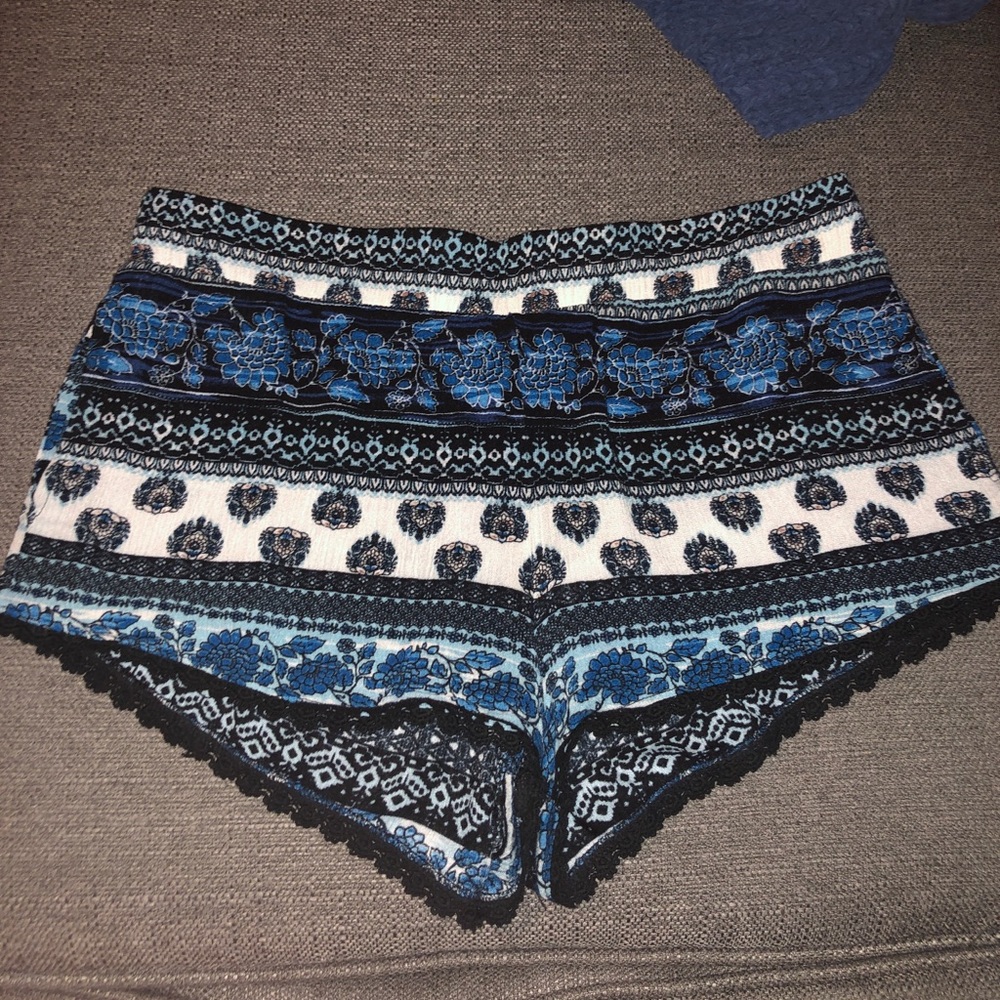 Patterned shorts